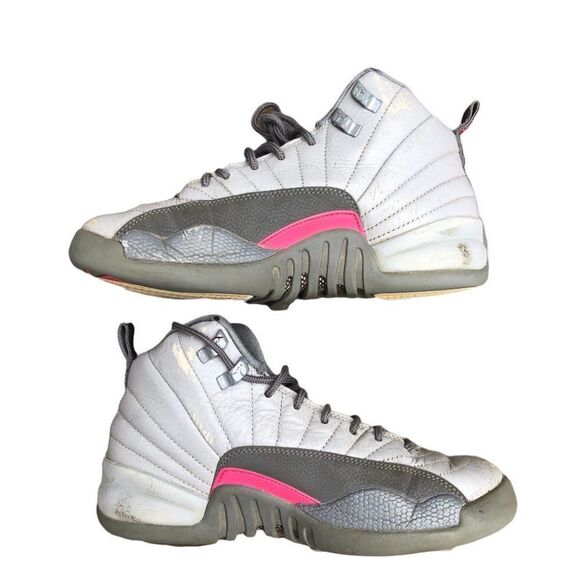 RARE 2016 Air Jordan 12 Retro Wolf Grey Vivid Pink Size 7 - Picture 3 of 16